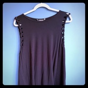 Women’s Large Black Tunic Tank w Braided Sleeves